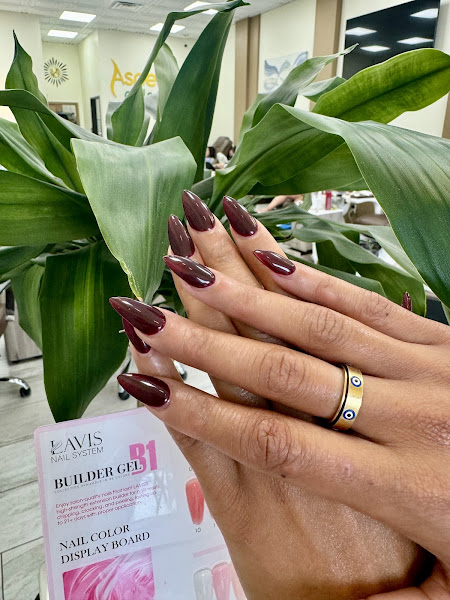 Aspen Nails & Lash 3