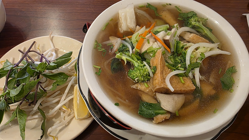 Thuyền Viên Vegetarian Restaurant 3