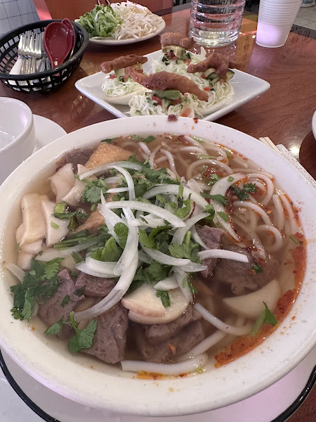 Thuyền Viên Vegetarian Restaurant 4