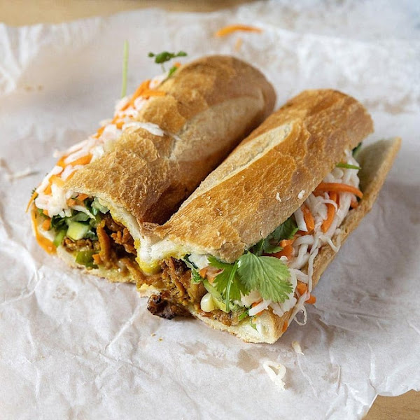 J&Q Vietnamese Sandwich and Cafe 3