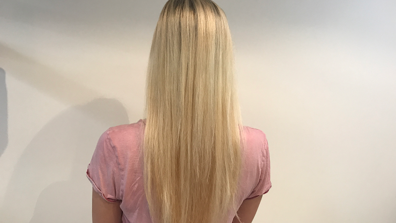 Awesome Hair - Yelena Styles Salon