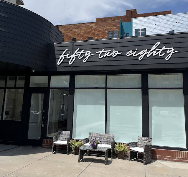Fifty Two Eighty Salon ✂ 3