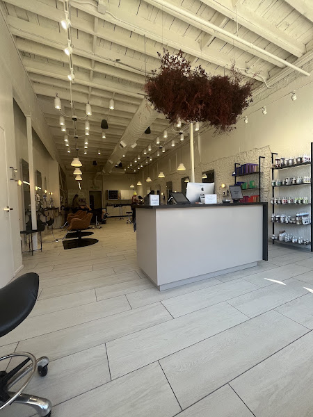 Fox and Jane Salon ✂ 4