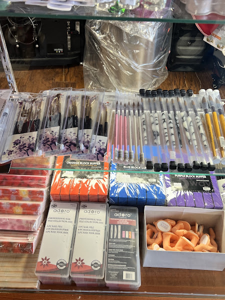 MG Nail Supply 5