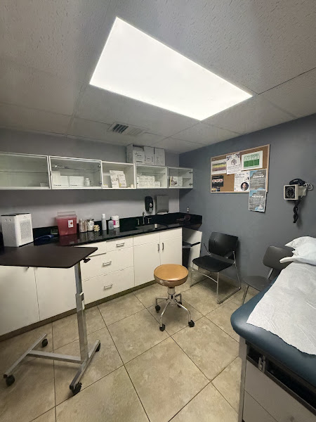 MedNOW Clinics - Wash Park 5