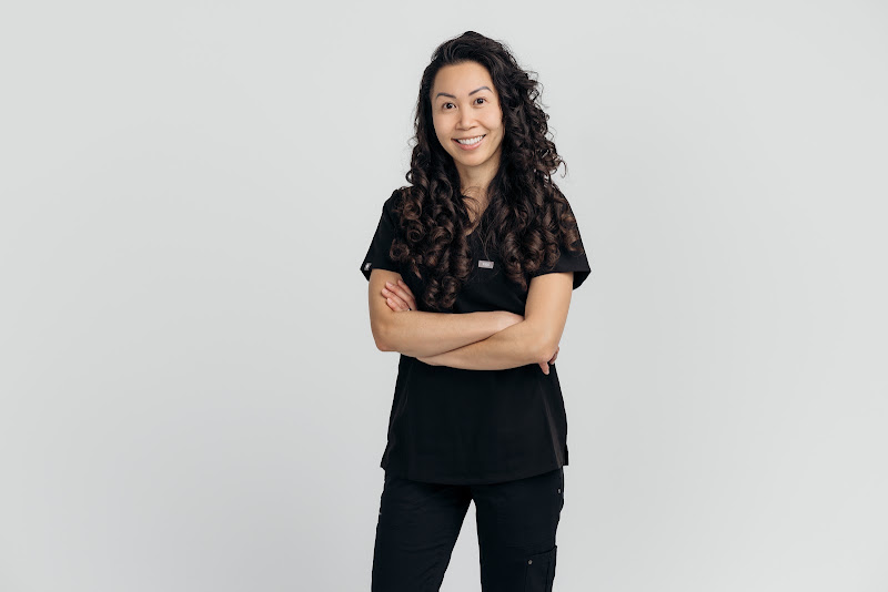 Dr. Quynh Nguyen DDS 5