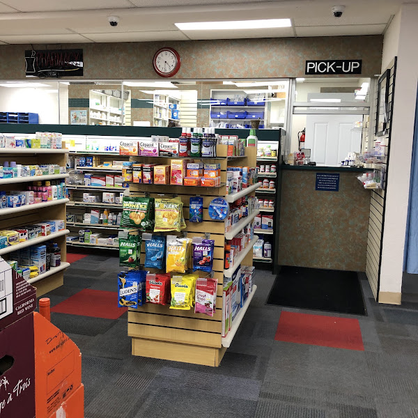 Capitol Heights Pharmacy & Liquor 4