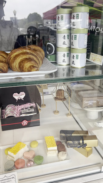 E Patisserie & Cafe 2