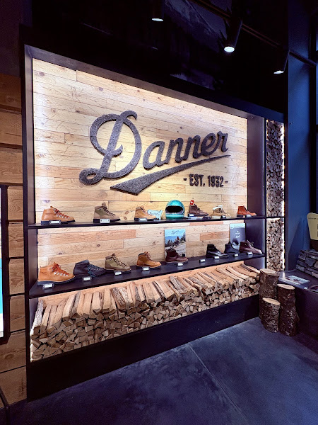 Danner 4