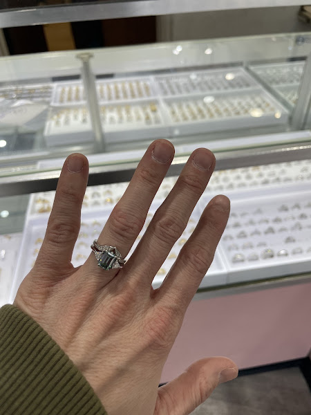 Kim Jewelers 3