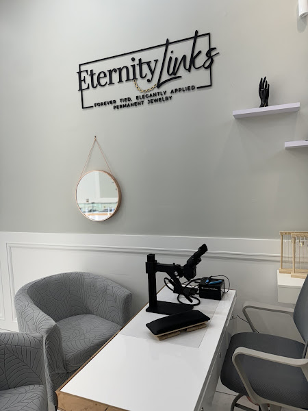 Moissy Fine Jewelry Denver ~ Moissanite & Lab-Grown Diamond Experts and Permanent Jewelry Store 5