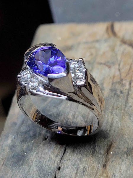 Acostas Jewelers 5