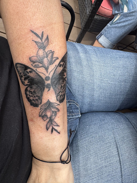 Modern Ink Tattoo 5