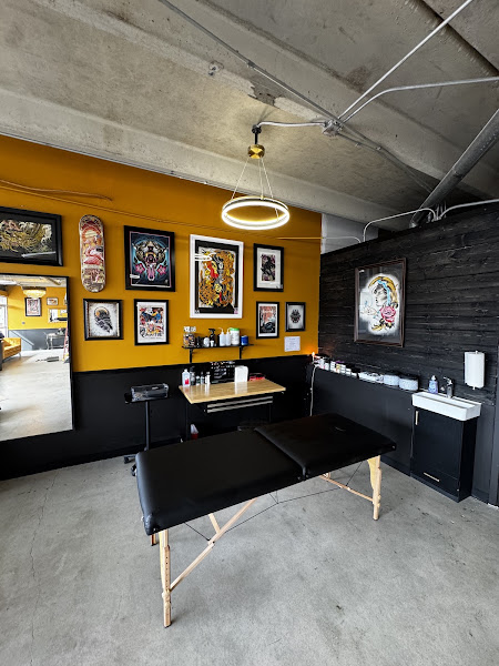The Hollow Revolver Tattoo & Piercing 3