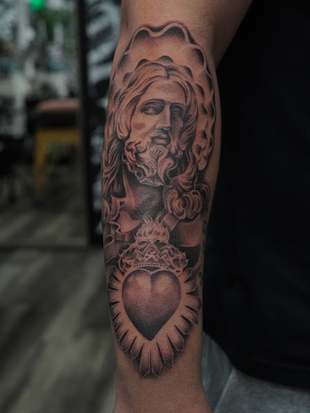 Ikonik Ink Tattoo 5