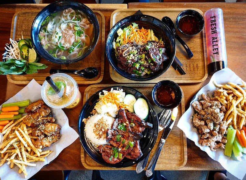 Pho Fresh Alley & Boba Tea 4