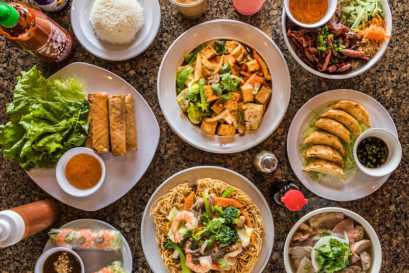 Phở Viet Vietnamese Restaurant 4