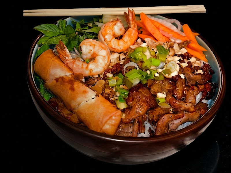 Pho Cao Restaurant and Bar 4