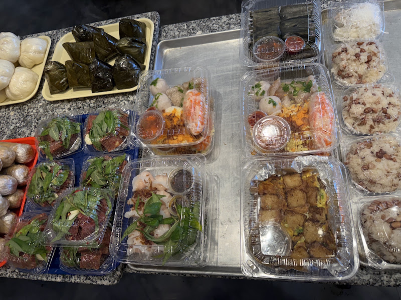 Kimthao's Bakery and Food to Go 5