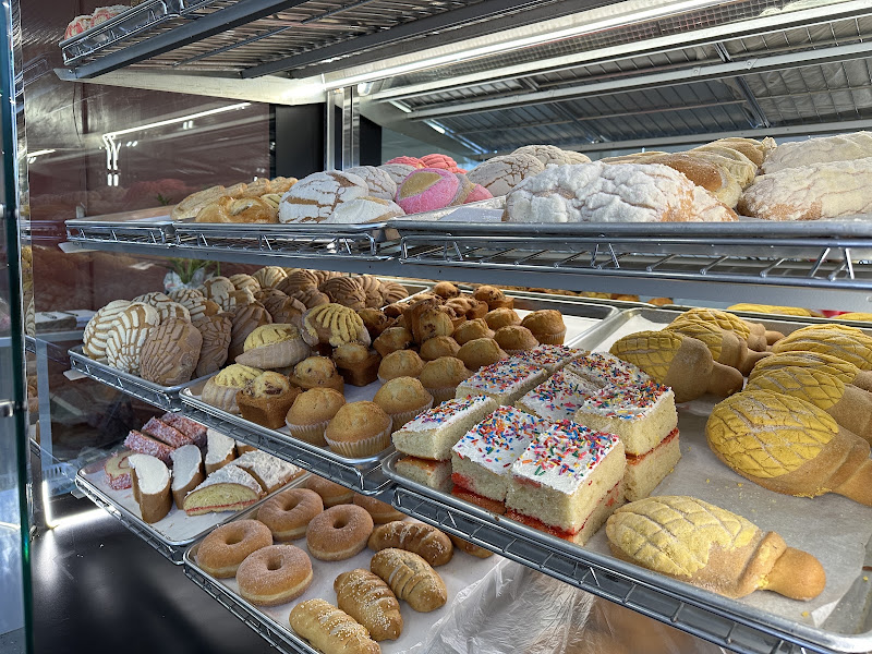 La Familia Panaderia 4