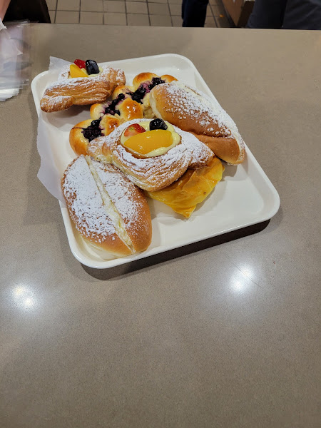 BF Bakery & Cafe 4