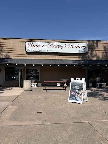 Hans & Harry's Bakery 1
