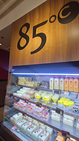 85°C Bakery Cafe - Arrowhead Ranch 3