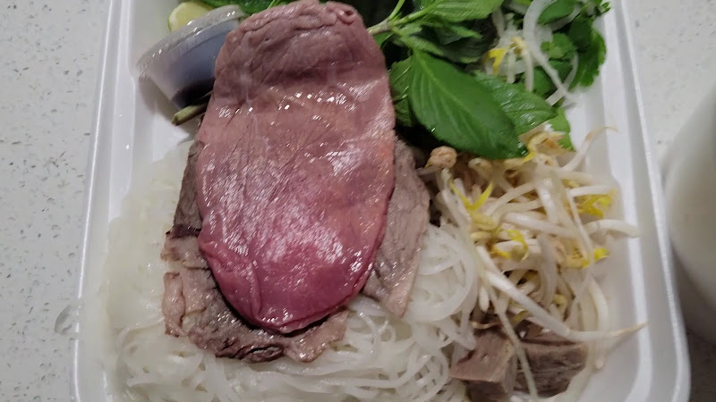 Phở 32 Vietnamese Kitchen 3