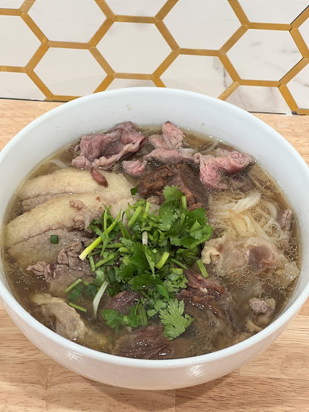 Bee Happy Boba Tea & Pho 5
