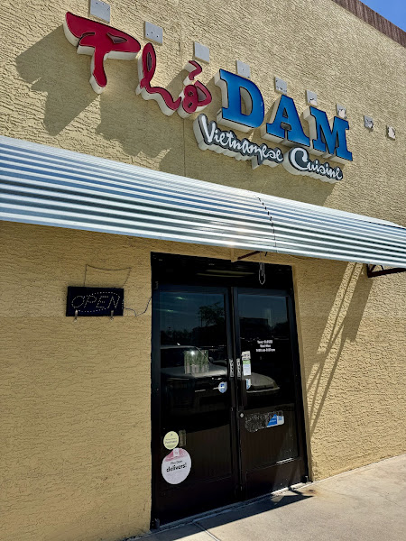 Pho Dam