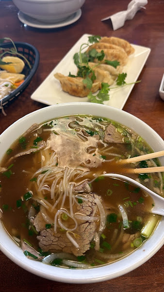 Pho Leo 4