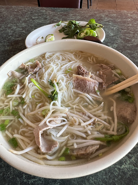 Phở Nhật Restaurant 3