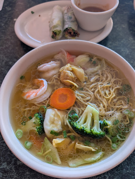 Phở Nhật Restaurant 4