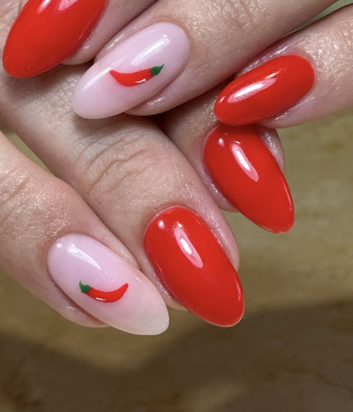 TAT'S NAILS ON CENTRAL 5