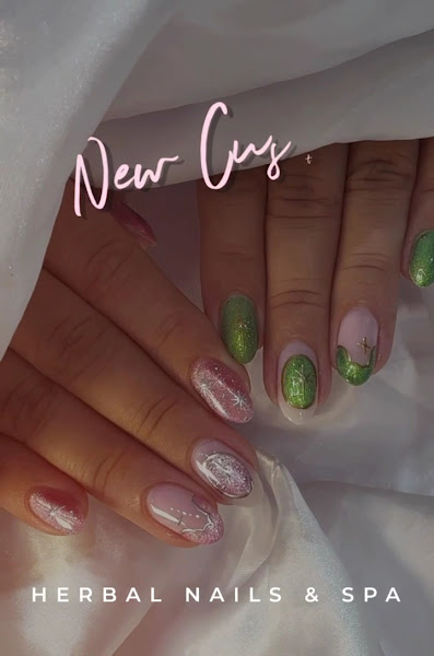 Herbal Nails & Spa 3