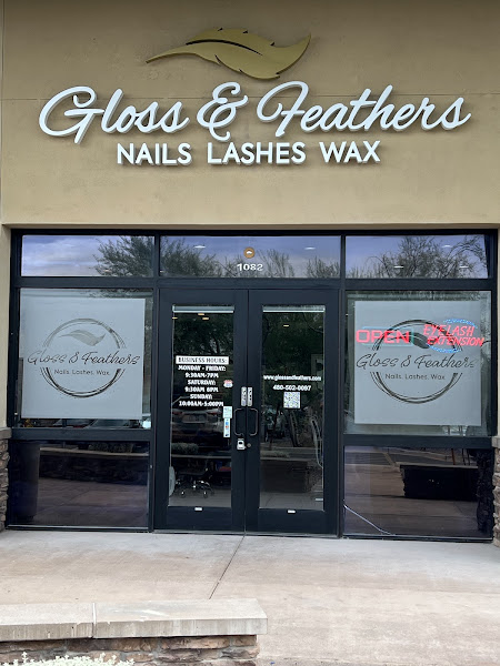 Gloss & Feathers (Nails. Lashes. Wax.) 4