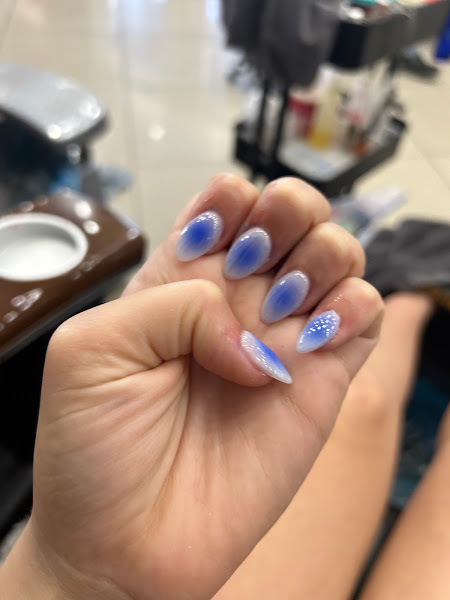 Champere Nail Bar 5