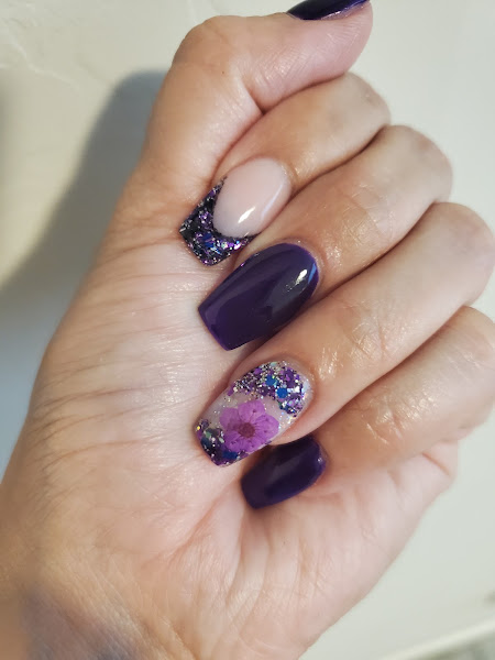 Phoenician Nails 5
