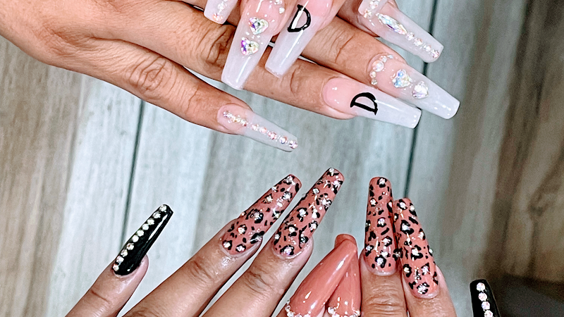 Happy Spa Nails by Hannah