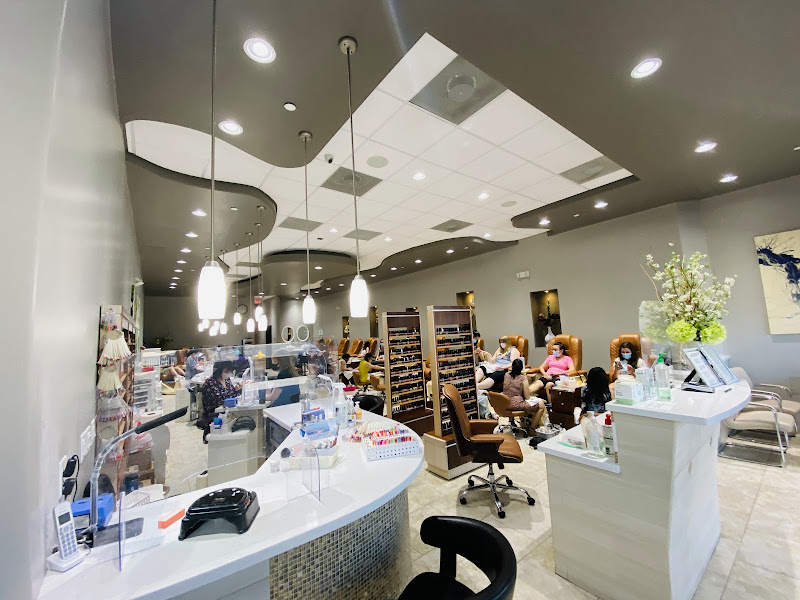 Happy Valley Nails and Spa 4