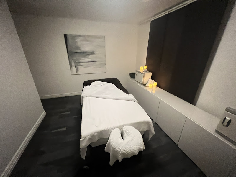 Phoenix Therapeutic Massage & Spa Treatments 3