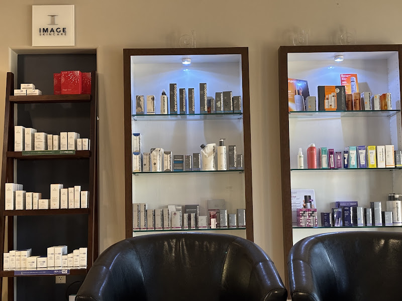 Hand & Stone Massage and Facial Spa 5
