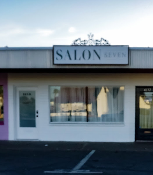 Salon Seven 3