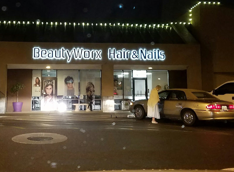 BeautyWorx Hair & Nail Salon 3