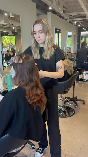 Root Salon 3