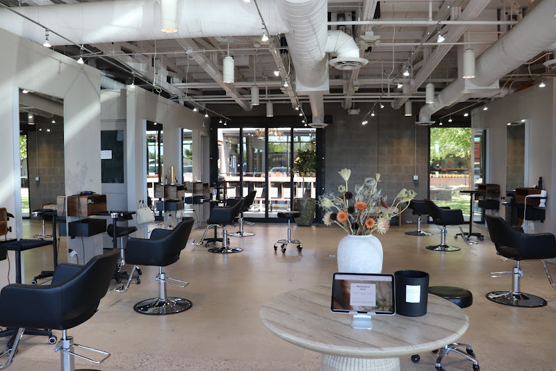 Root Salon 4
