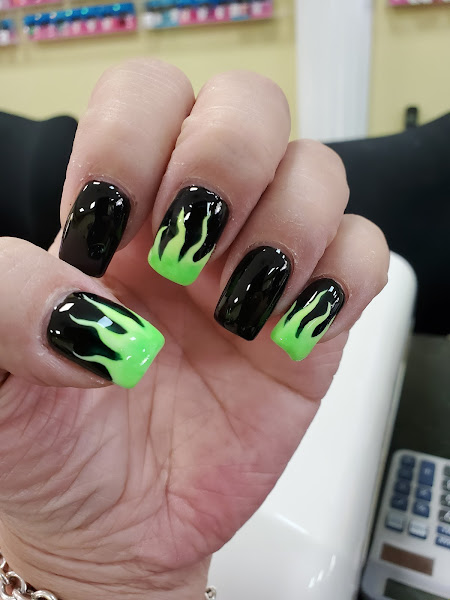 ELITE NAILS & SPA 4