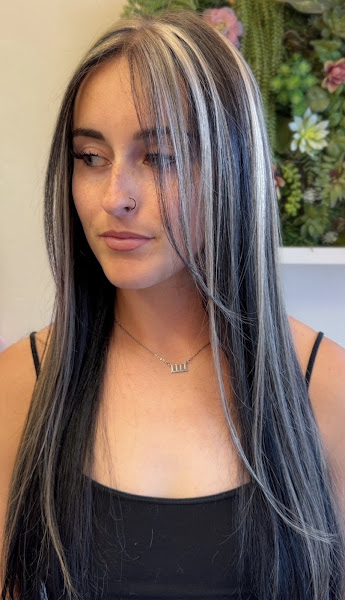 Wild Ivy Salon 4