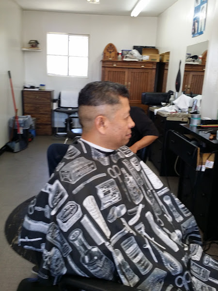Blanca's Barber Shop Beauty Sln 3