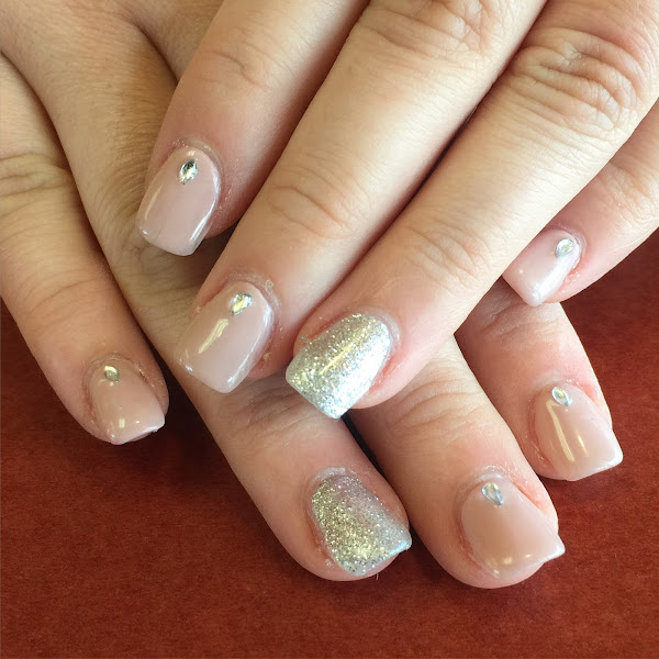 Nail Tech 1